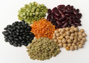 Six types of legumes grouped together